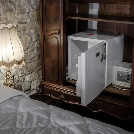 Hani I Xheblatit Guest house Berat