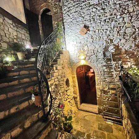 Pensjonat Hani I Xheblatit 4*