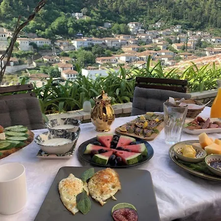 Pensjonat Hani I Xheblatit Berat