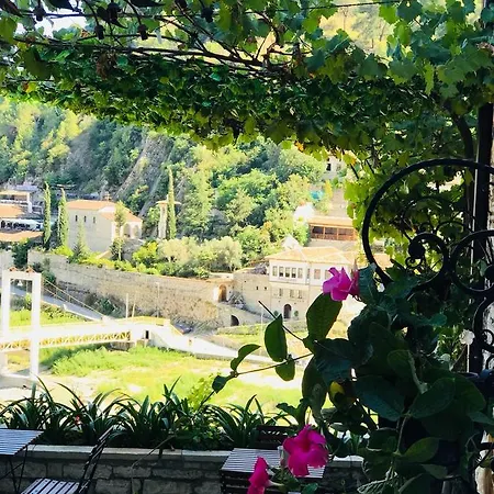 Hani I Xheblatit Penzion Berat