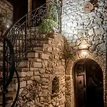 Gasthof Hani I Xheblatit Berat