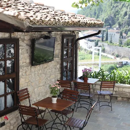 Hani I Xheblatit Pensjonat 3*