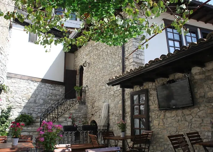 招待所 Hani I Xheblatit